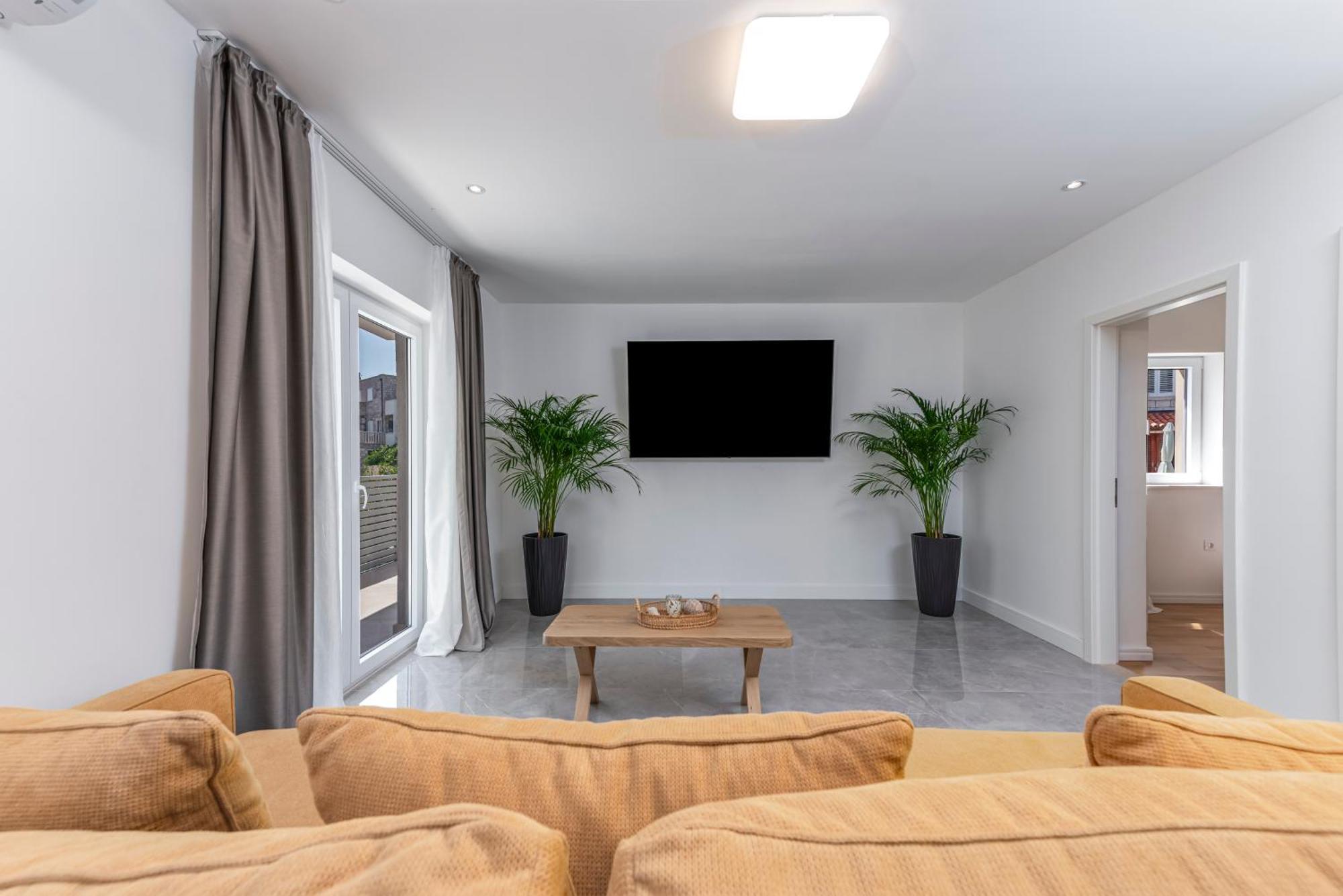 Apartament Nea *